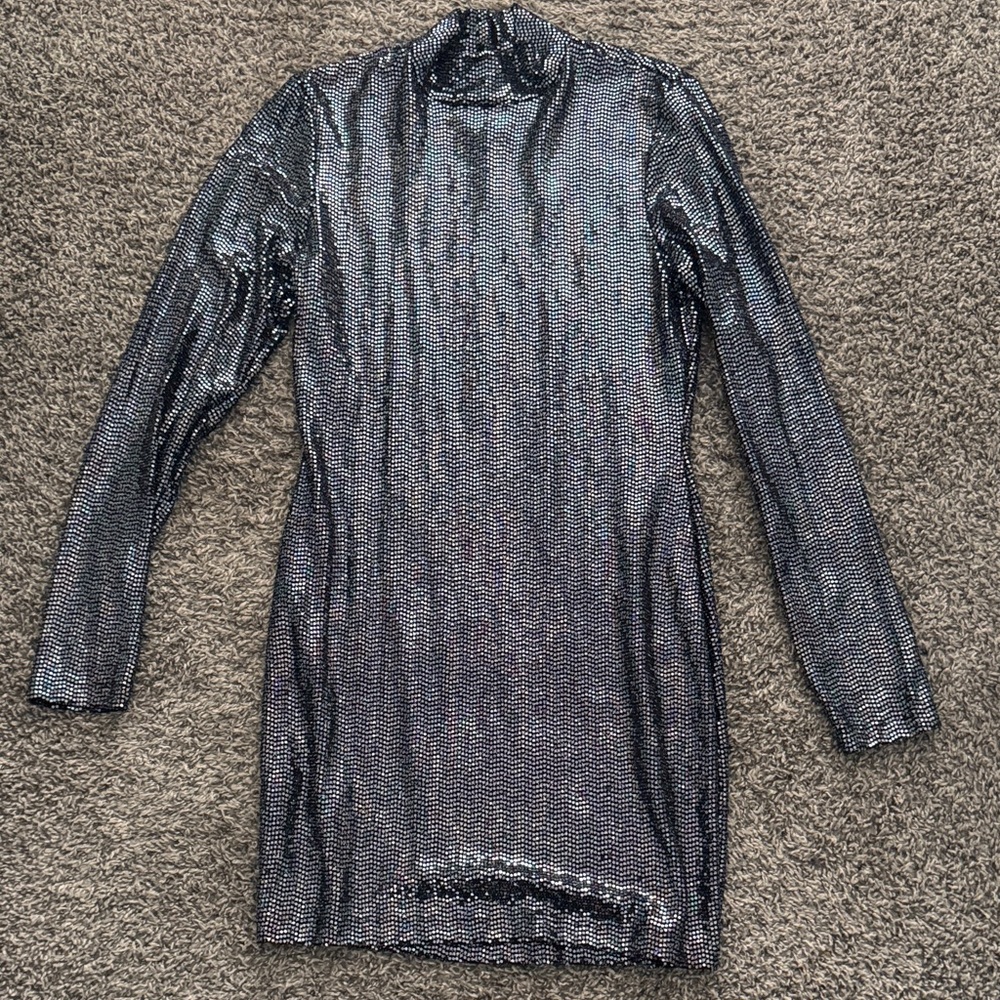 Shimmering Long Sleeve Dress